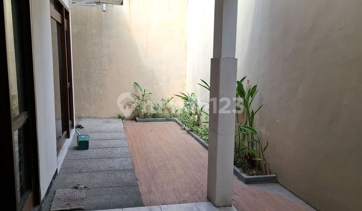 Jual Rumah Darmo Permai Timur Luas 246m2 Hadap Utara Shm 2