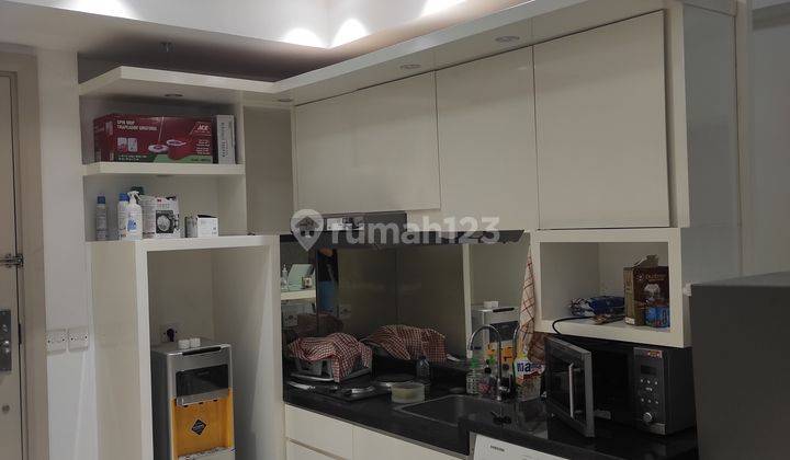 Apartemen THE PEAK TUNJUNGAN PLAZA 5 2 Kamar Tidur Furnished 1