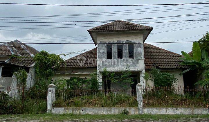 Rumah Hitung Tanah di Nirwana eksekutif, Surabaya SHM 1