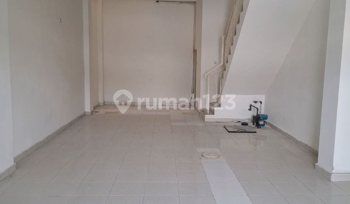 Rent Shop House at Puncak Permai Modern Market, Area 65m2, Width 5m, 3-Story Building. 2