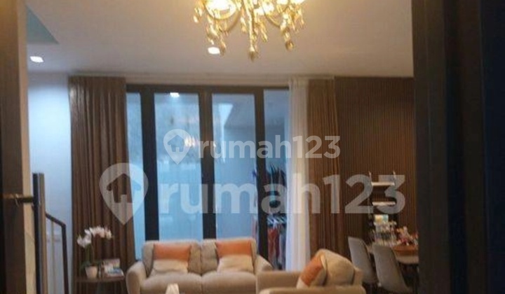 Rumah Mewah Di Citragrand 1