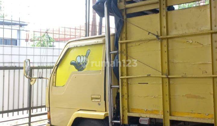 Gudang Di Tengah Kota 2
