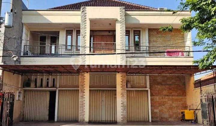 Rumah Jl.Mayjen Sutoyo. Karang kidul Semarang – 10335 1