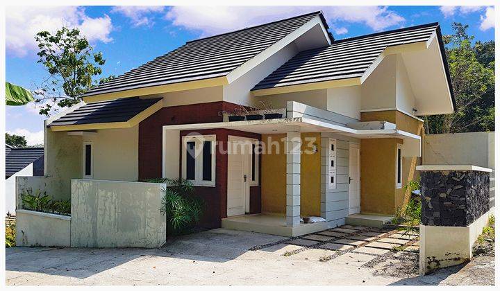 Rumah Baru Hoek Siap Huni di Balecatur 2