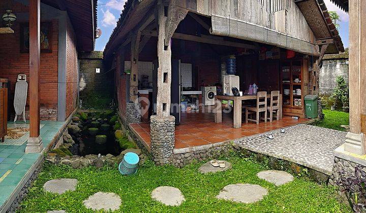 Villa Joglo Dengan Kolam Renang 28