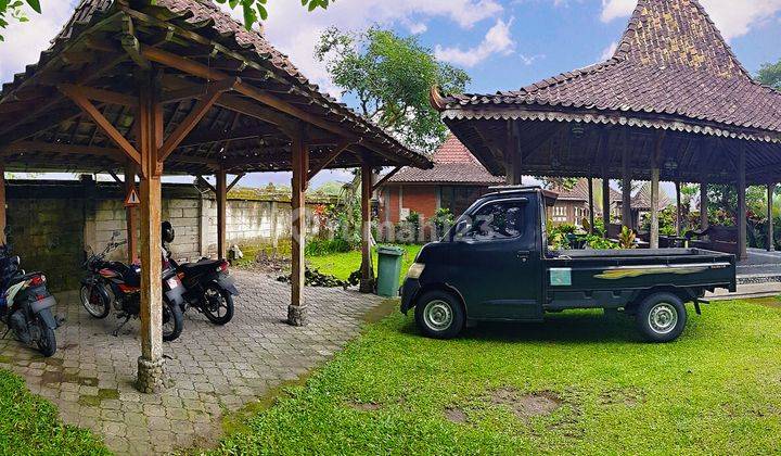 Villa Joglo Dengan Kolam Renang 33