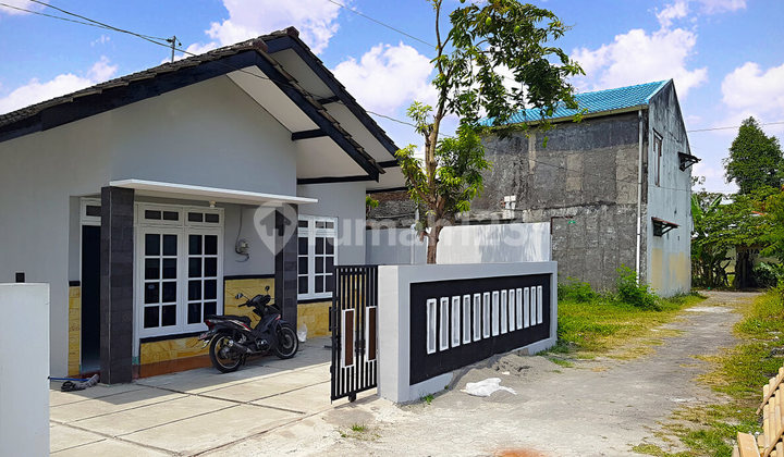 Rumah Type 55 di Godean 4