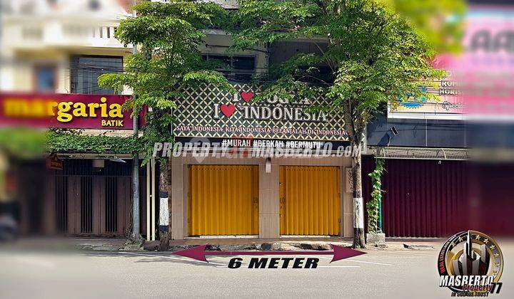 Ruko 3 Lantai di Pusat Perbelanjaan 2