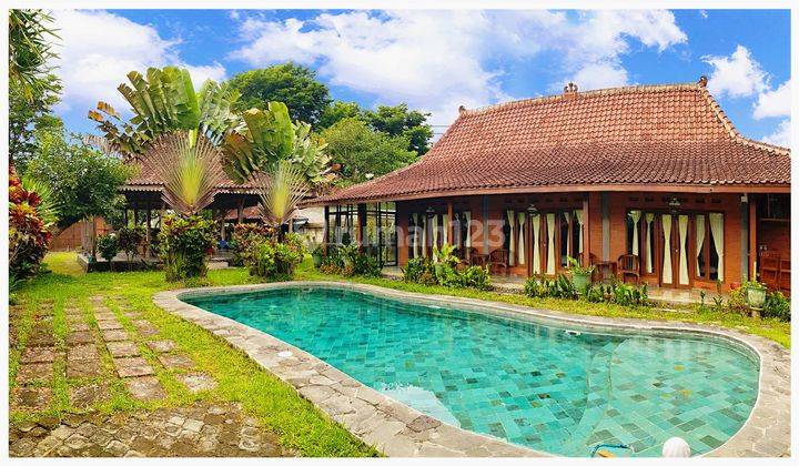 Villa Plus Kolam Renang Strategis di Wedomartani 2