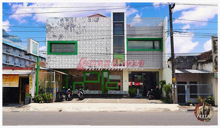 Hotel Minimalis 2 Lantai Dekat Malioboro