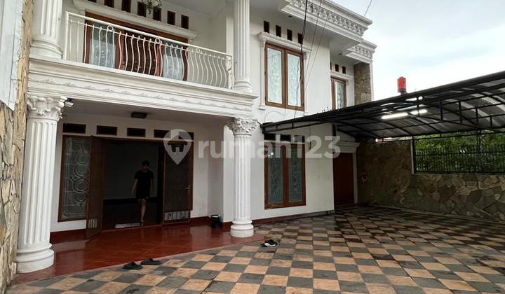 Rumah 2 Lantai Bagus SHM di Joglo Jak Barat Murah Bebas Banjir 2