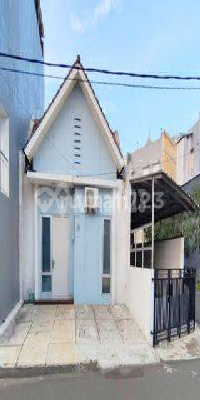 Rumah Sudut Bagus Renov Dekat Taman Cluster Catalina Gading Serpong