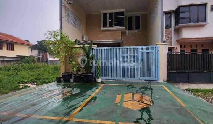 Harus Segera Terjual Rumah Bagus Semi Furnished di Komplek Hankam, Jakarta Barat 1