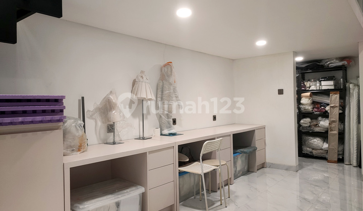 Buy a House with a Bonus Showroom! The Savia Visana BSD, Luxuriously Furnished 2