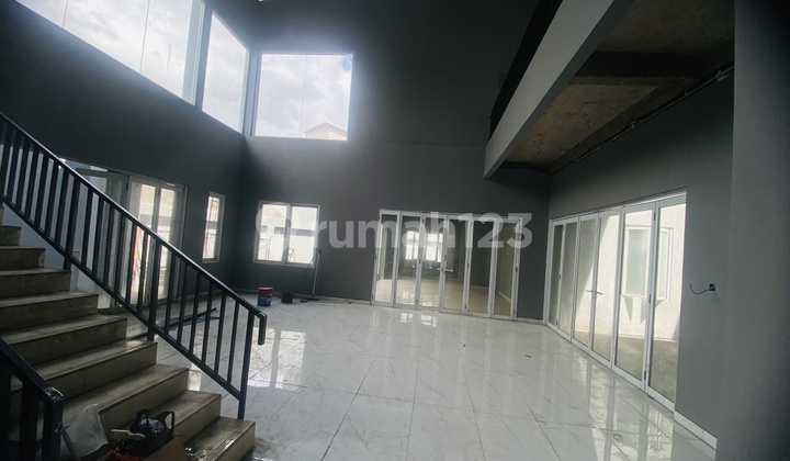 Disewakan Rumah Dimenteng Jl Sukabumi Cocok Buat Kantor 2