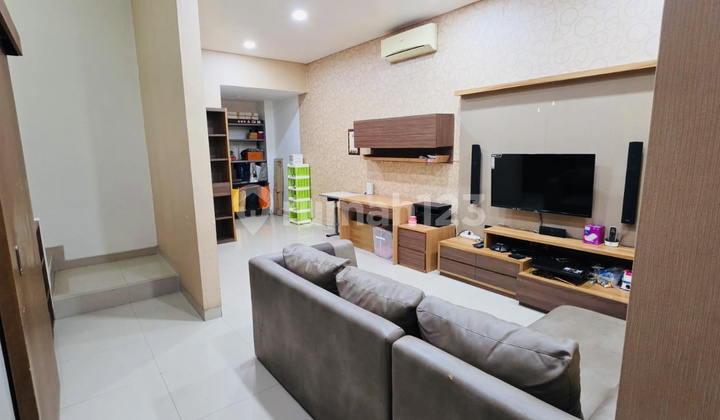 Rumah di Grand Puri Grisenda Bagus dan Terawat Rumah di Grand Puri Grisenda Bagus dan Terawat