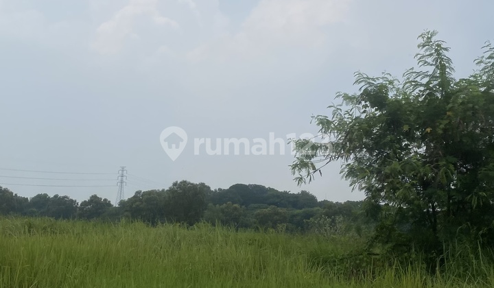 15-hectare Industrial Land in Jababeka Area, Dense Land Ready for Construction.