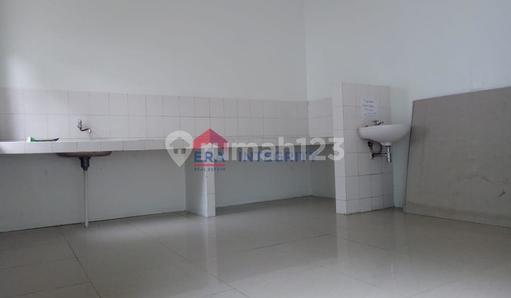 Price Drop! Ready-to-Use Clinic for Sale in Karawang 2