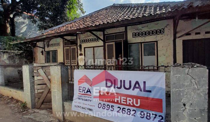 Dijual Rumah Dengan Tanah Luas di Sadamalun Karawang 1