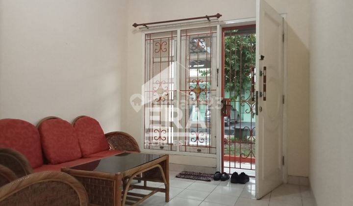 Disewakan/Dijual Rumah 2 Lantai Semi Furnished di Galuh Mas Karawang 2