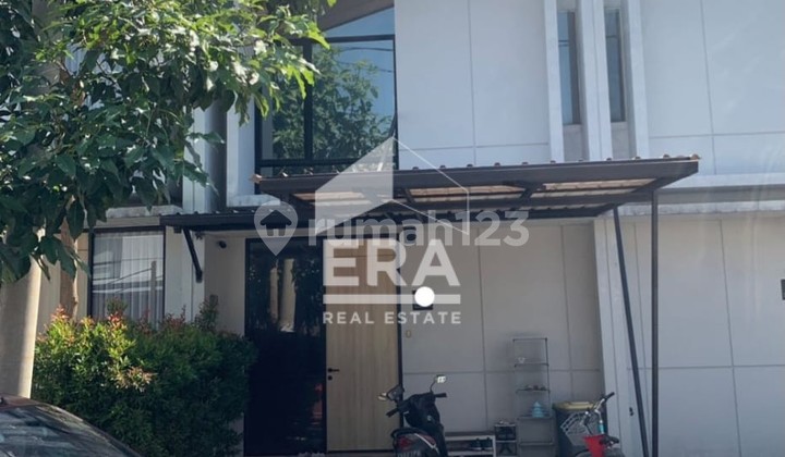 Dijual Rumah di Rolling Hills Karawang, Furnished