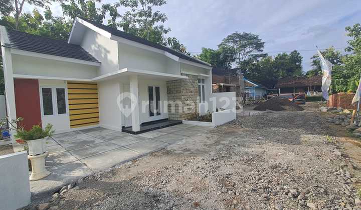 3 Unit Tersisa, Rumah Modern Budget Murah Di Minggir, Sleman 7