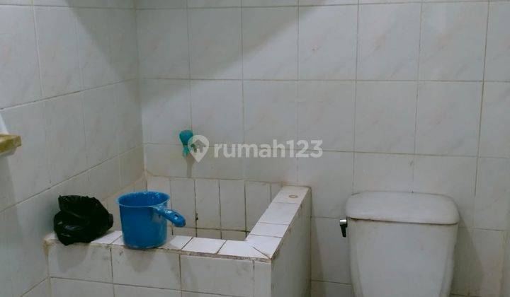 Rumah Hadap Timur Laut, Siap Huni, Harga Nego di Taman Palem Lestari 2