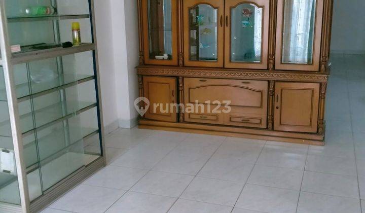 Rumah di Taman Surya 3, Hadap Timur Laut, Siap Huni, Terawat 2