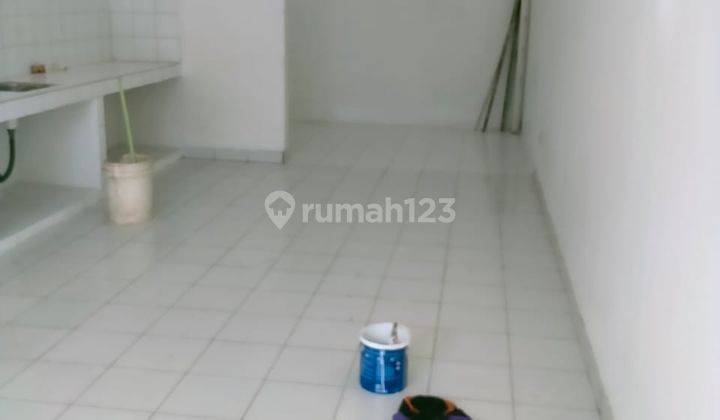 Rumah Bersih di Permata Taman Palem, Hadap Barat Daya, Harga Murah 2