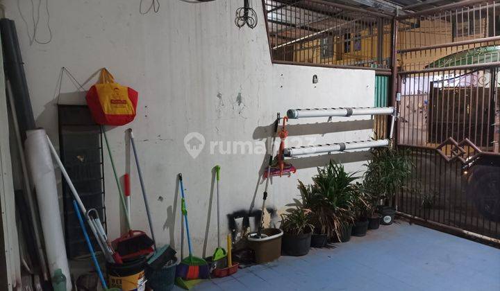 Rumah di Area Taman Palem Lestari, Hadap Barat Daya, Harga Nego, Siap Huni 2