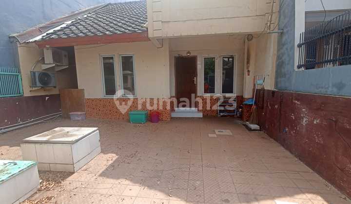 Disewakan Rumah Taman Surya  2