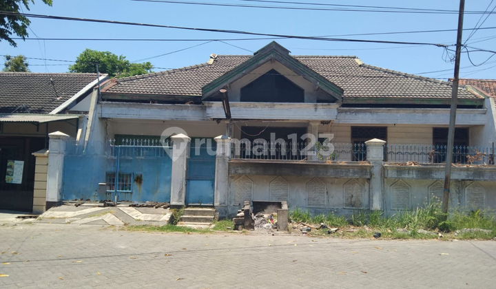 Rumah Hitung Tanah Cocok Untuk Kantor di Rungkut Asri, Lokasi Dekat Raya