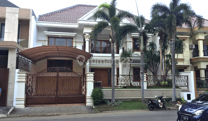 Rumah Mewah di Raya Jalan Kembar Sentra Taman Gapura 1