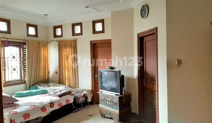 Rumah Cantik Asri di Rungkut Mapan 2