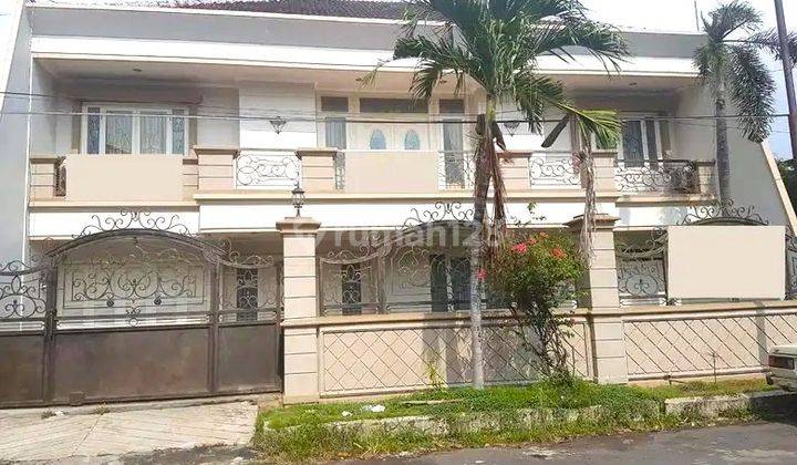 Rumah Mewah 2 Lantai di Dharmahusada Indah dekat Atlas 1