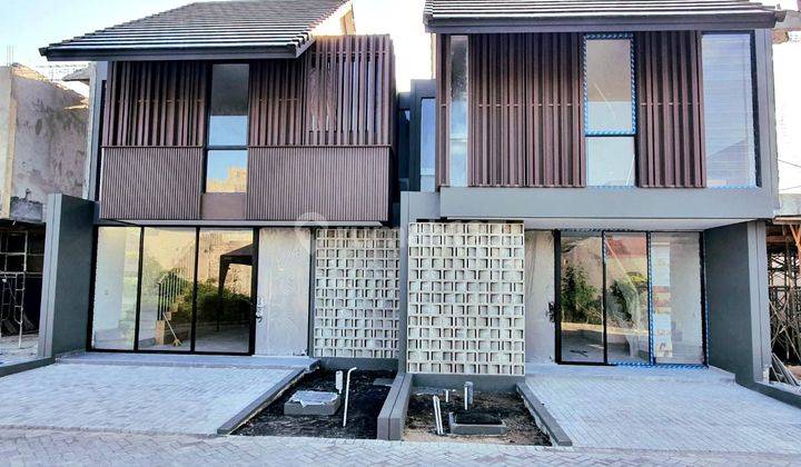 Rumah Modern Minimalis dekat MERR di Central Park MERR Rungkut 1