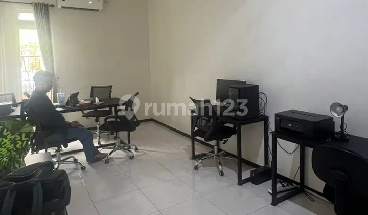 Well-Maintained House in Baruk Barat Near Pandugo, Merr Road. 2