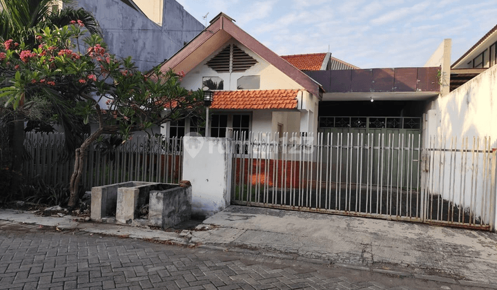 Rumah Hitung Tanah di Kendangsari Dekat Raya 1