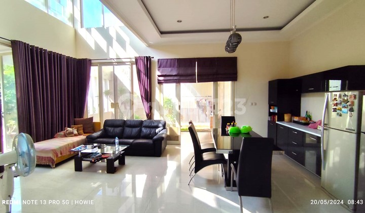 Rumah mewah Minimalis di Boulevard Taman Pondok Indah