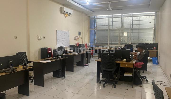 For Sale: Landmark Shophouse on Indragiri Street, City Center. 2