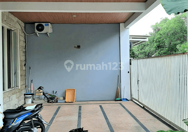 Rumah Hook Mewah Semi Furnish di Pantai Mentari  2