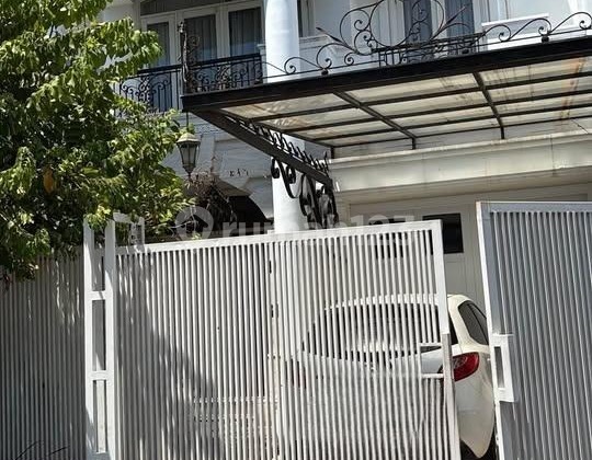 Rumah Mewah, Lokasi Strategis di Jalan Utama Wisata Bukit Mas