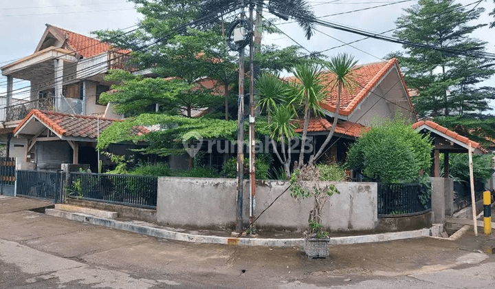 Rumah Siap Huni di Jalan Pucang Sawit  1