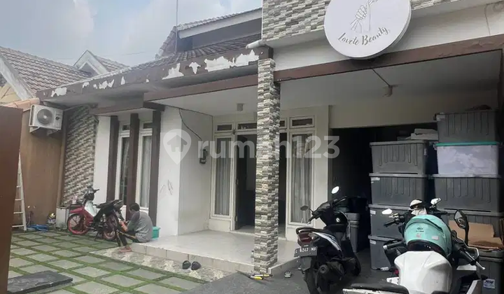 Rumah di Baruk Barat Terawat dekat Pandugo, Raya Merr
