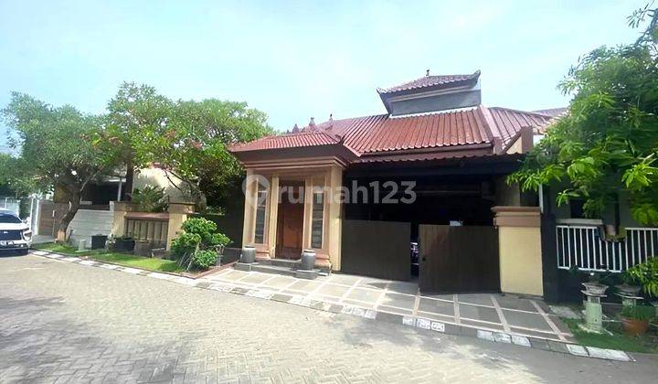 Turun Harga Rumah Mewah Bergaya Bali di Jalan Kembar Purimas One Gate System Dekat Merr 1