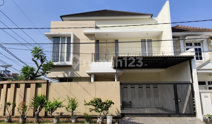 Rumah Mewah Minimalis di Boulevard Taman Pondok Indah