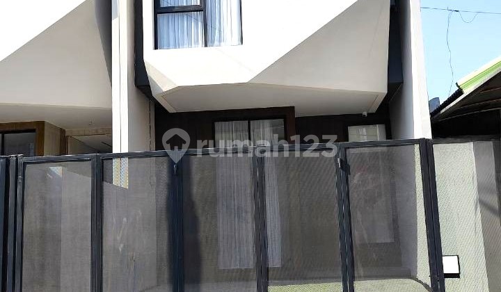 Modern House in North Sutorejo Main Road, Fully Furnished with the Latest Concept. Modern House in North Sutorejo Main Road, Fully Furnished with the Latest Concept.