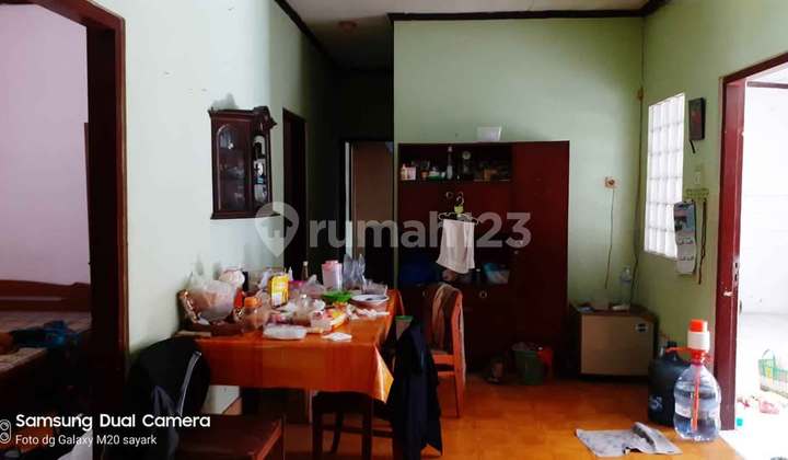 Jual Rumah Lokasi Strategis Cocok untuk Usaha Kos ,Dekat Royal Plaza, Stt Telkom dan Unesa 2