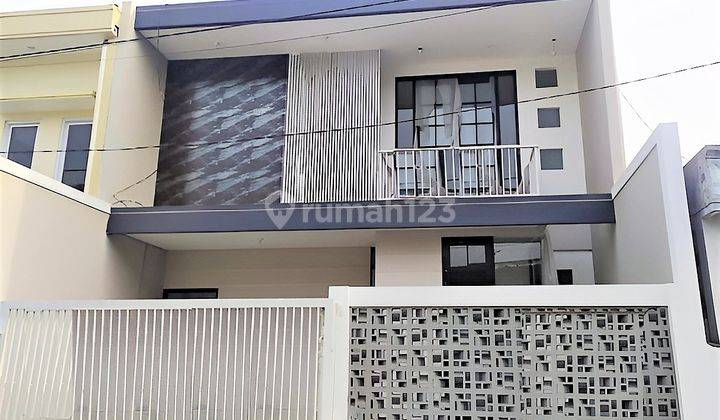 Rumah Baru Gress Minimalis di Manyar Rejo 1