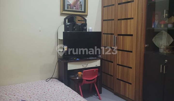 Ready-to-Occupy House Behind RSSA, Malang City, Young Doctor Area 2